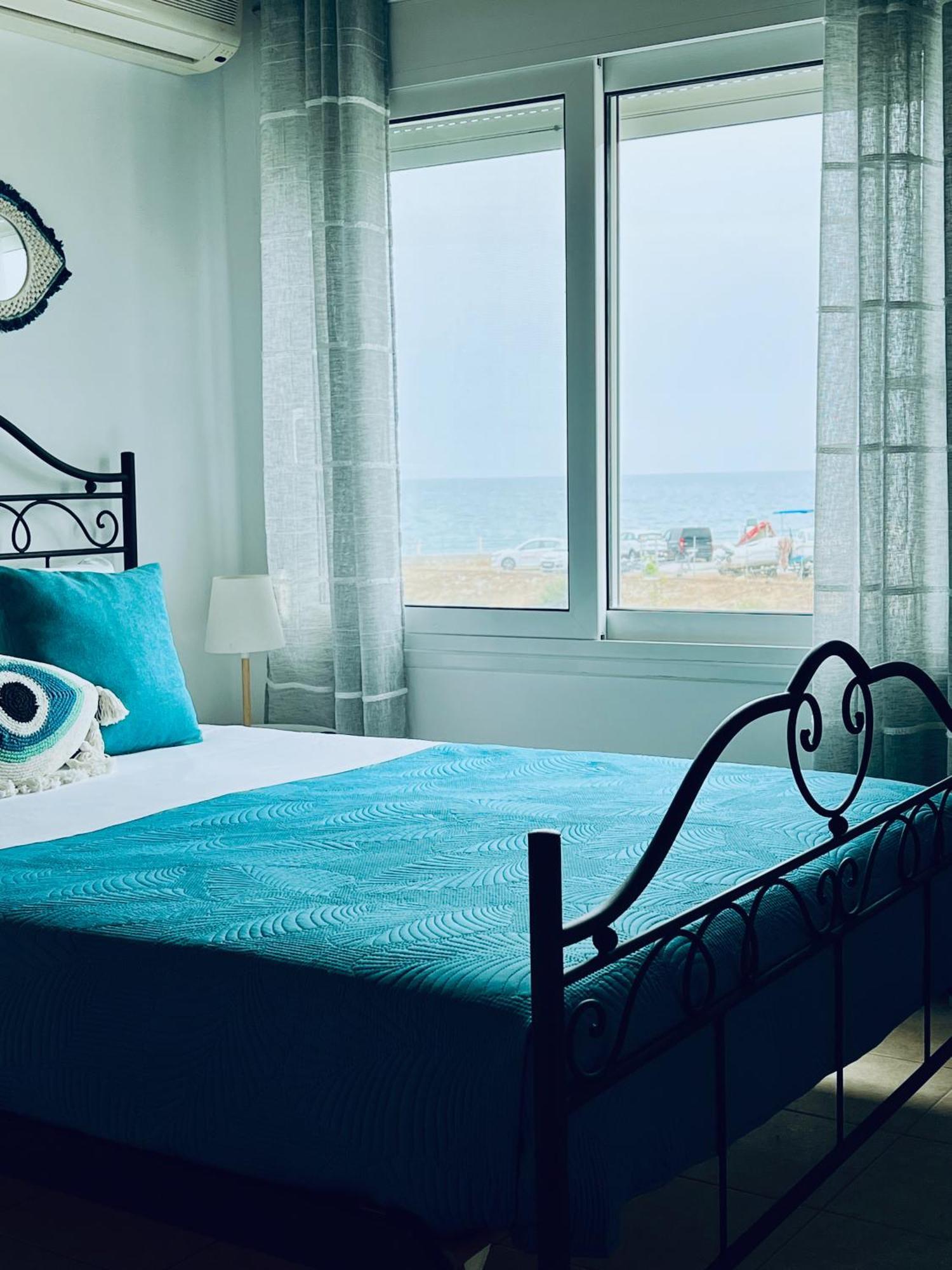 Thalassia Avra Stegna Beach อาร์คานเยโลส ภายนอก รูปภาพ