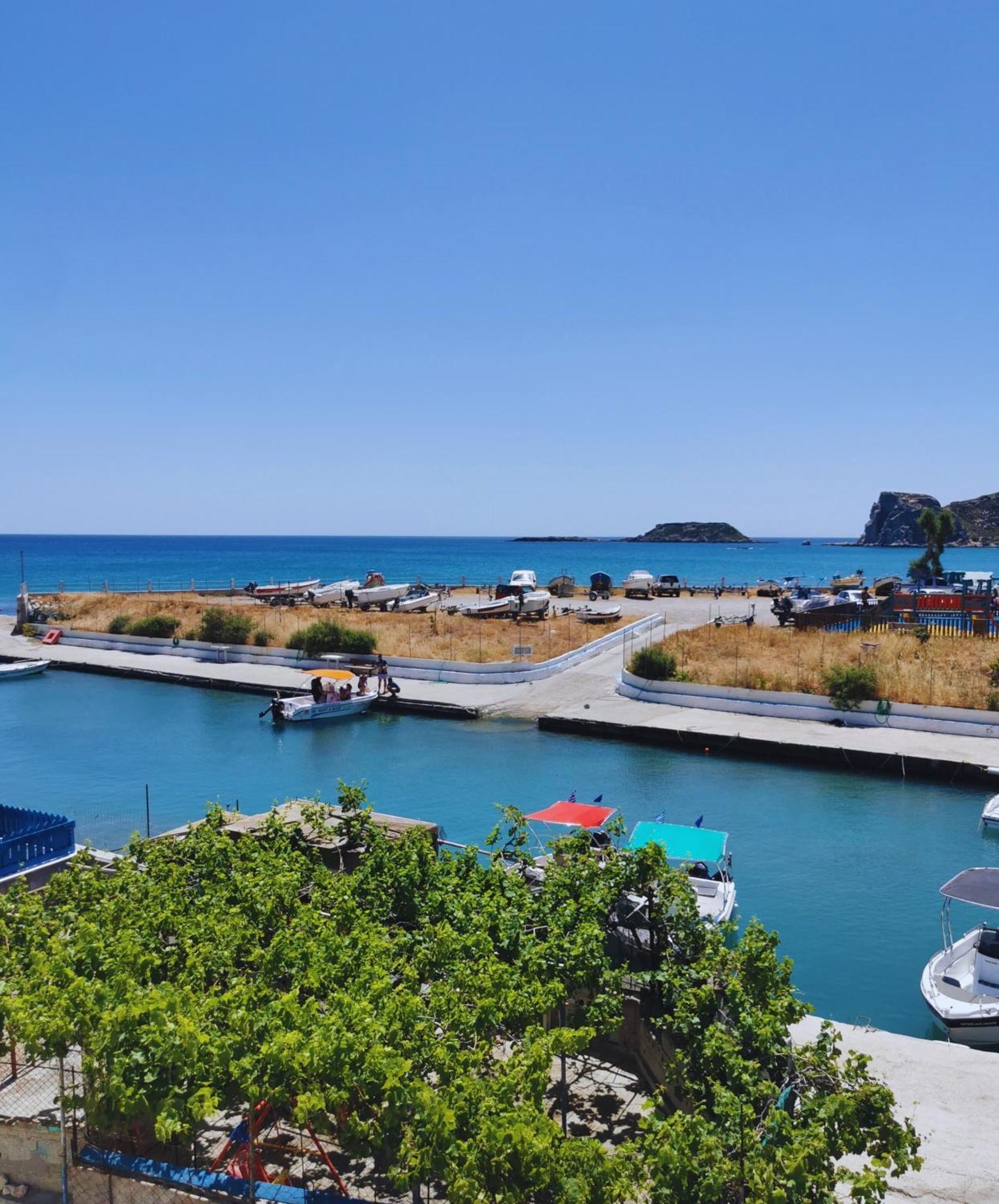 Thalassia Avra Stegna Beach อาร์คานเยโลส ภายนอก รูปภาพ